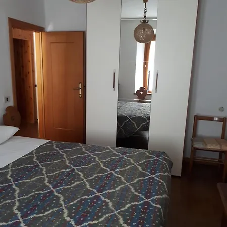 Monte Gomito Apartment *